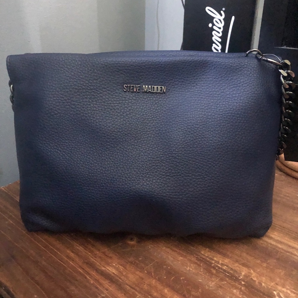 STEVE MADDEN BSelma Navy Crossbody